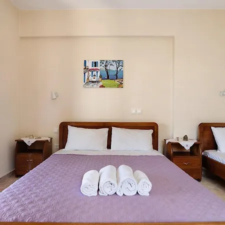 Vardia B 미크로스 지알로스